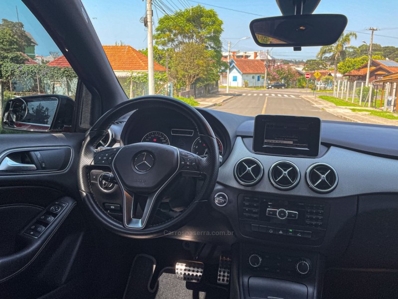 B 200 2.0 8V TURBO GASOLINA 4P AUTOMÁTICO - 2013 - CANELA