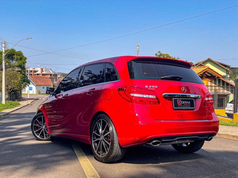 B 200 2.0 8V TURBO GASOLINA 4P AUTOMÁTICO - 2013 - CANELA