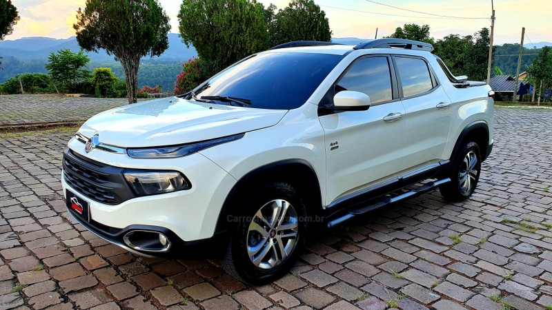 toro 2.0 16v turbo diesel freedom 4wd at9 automatico 2019 ivoti