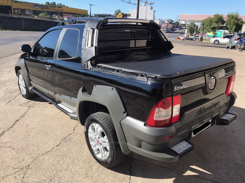 STRADA 1.8 MPI ADVENTURE LOCKER CD 8V FLEX 2P MANUAL - 2010 - CAXIAS DO SUL