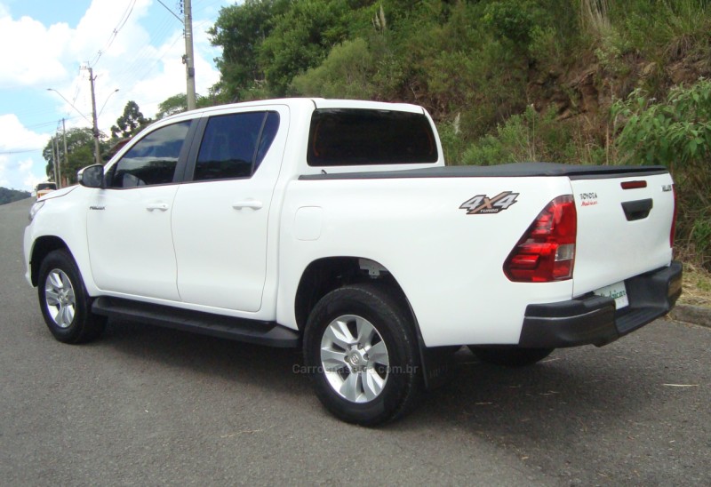HILUX 2.8 STD 4X4 CD 16V DIESEL 4P MANUAL - 2019 - FLORES DA CUNHA