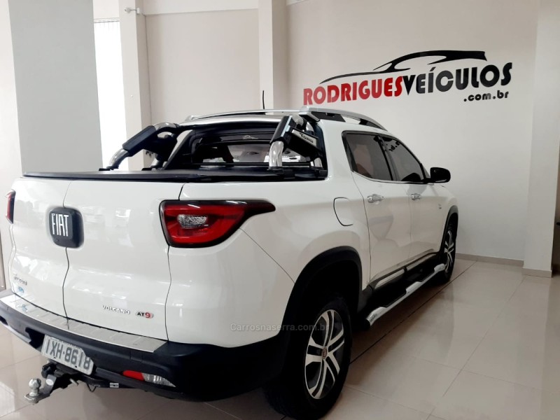 TORO 2.0 16V TURBO DIESEL VOLCANO 4WD AUTOMÁTICO - 2017 - CAXIAS DO SUL