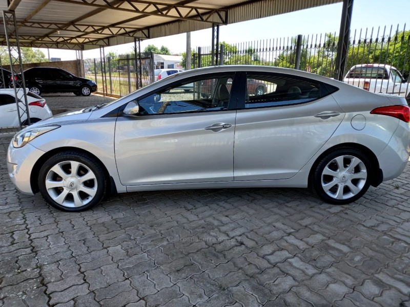 ELANTRA 1.8 GLS 16V FLEX AUTOMÁTICO - 2013 - SãO SEBASTIãO DO CAí