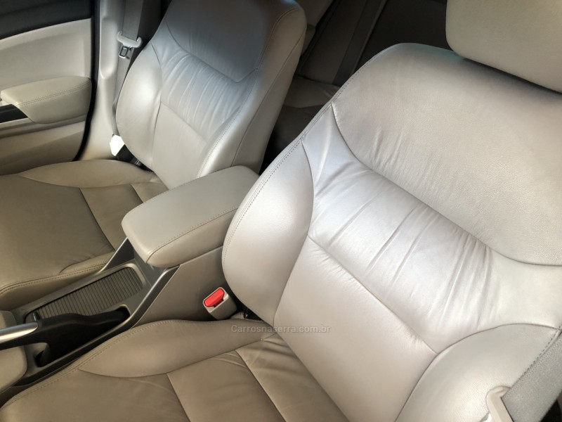 CIVIC 2.0 LXR 16V FLEX 4P AUTOMÁTICO - 2015 - IGREJINHA