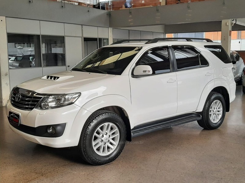 HILUX SW4 3.0 SRV 4X4 16V TURBO INTERCOOLER DIESEL 4P AUTOMÁTICO