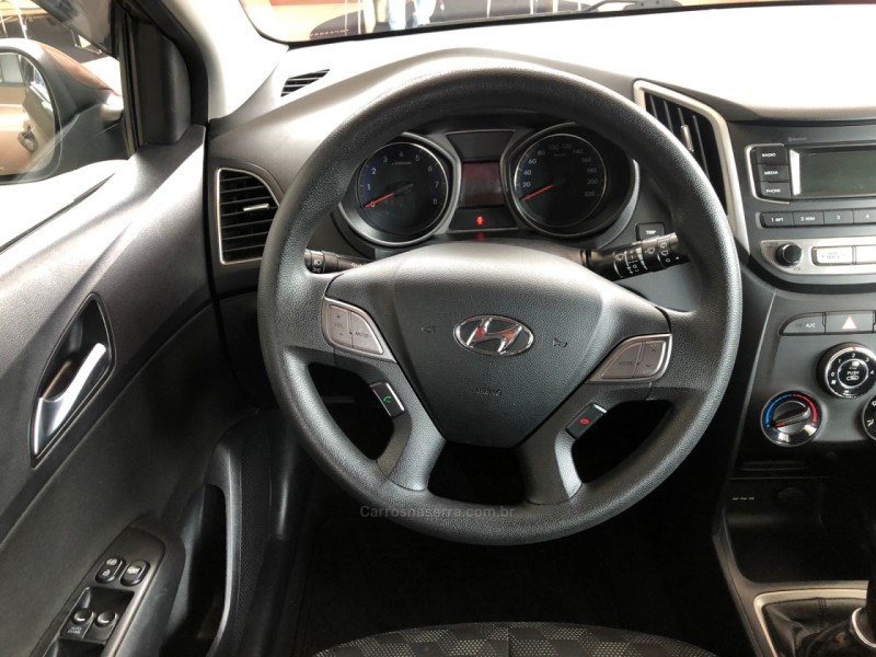 HB20 1.6 COMFORT PLUS 16V FLEX 4P MANUAL - 2016 - IGREJINHA