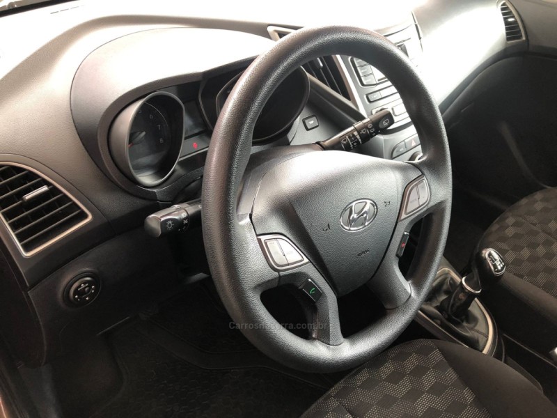 HB20 1.6 COMFORT PLUS 16V FLEX 4P MANUAL - 2016 - IGREJINHA