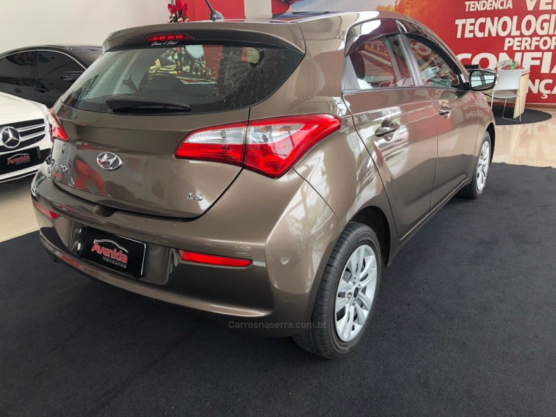 HB20 1.6 COMFORT PLUS 16V FLEX 4P MANUAL - 2016 - IGREJINHA