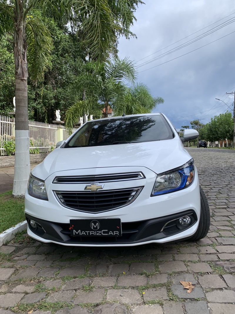 prisma 1.4 mpfi ltz 8v flex 4p manual 2016 canela