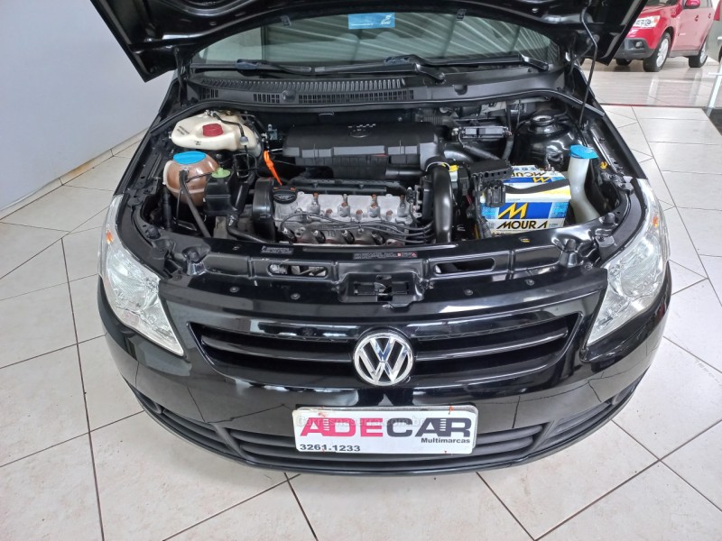 VOYAGE 1.0 MI TRENDLINE 8V FLEX 4P MANUAL - 2012 - FARROUPILHA