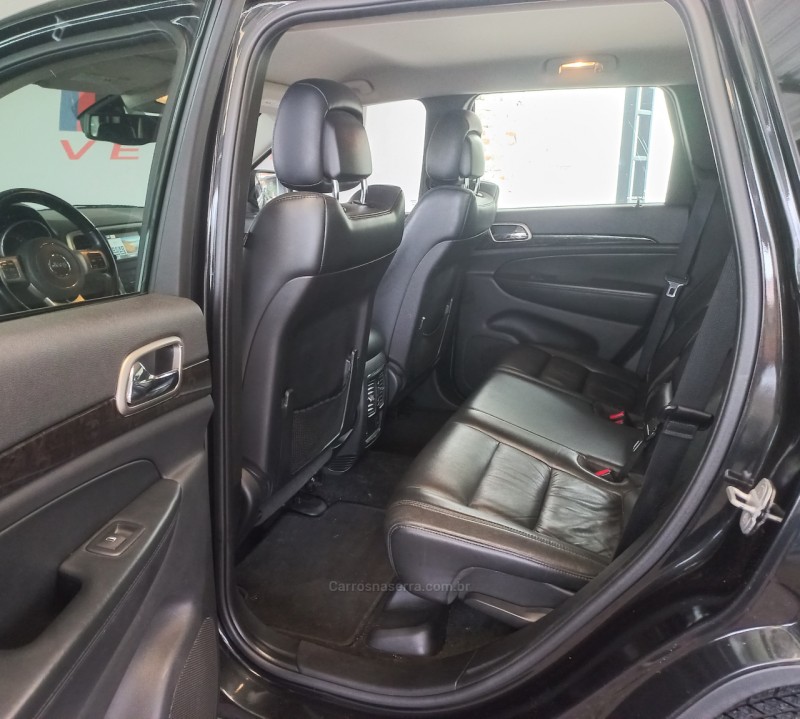 GRAND CHEROKEE 3.6 LAREDO 4X4 V6 24V GASOLINA 4P AUTOMÁTICO - 2012 - CAXIAS DO SUL