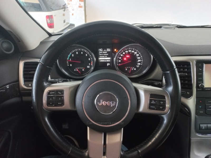 GRAND CHEROKEE 3.6 LAREDO 4X4 V6 24V GASOLINA 4P AUTOMÁTICO - 2012 - CAXIAS DO SUL