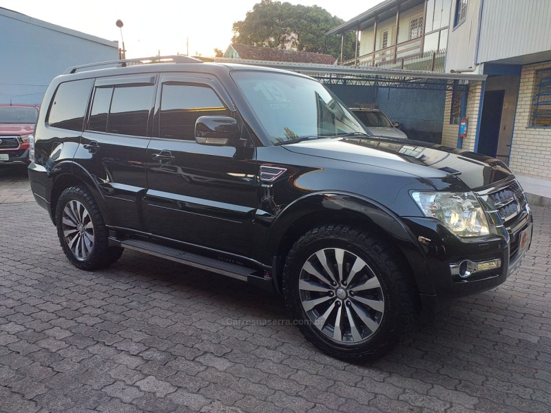 PAJERO FULL 3.2 HPE 4X4 16V TURBO INTERCOOLER DIESEL 4P AUTOMÁTICO - 2019 - CAXIAS DO SUL