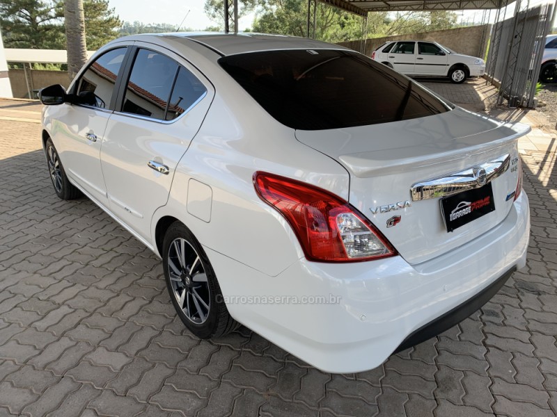 VERSA 1.6 16V FLEX UNIQUE 4P XTRONIC - 2018 - SãO SEBASTIãO DO CAí