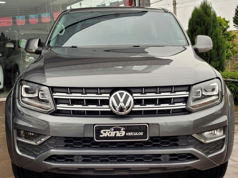 AMAROK 2.0 HIGHLINE 4X4 CD 16V TURBO INTERCOOLER DIESEL 4P AUTOMÁTICO - 2018 - VACARIA