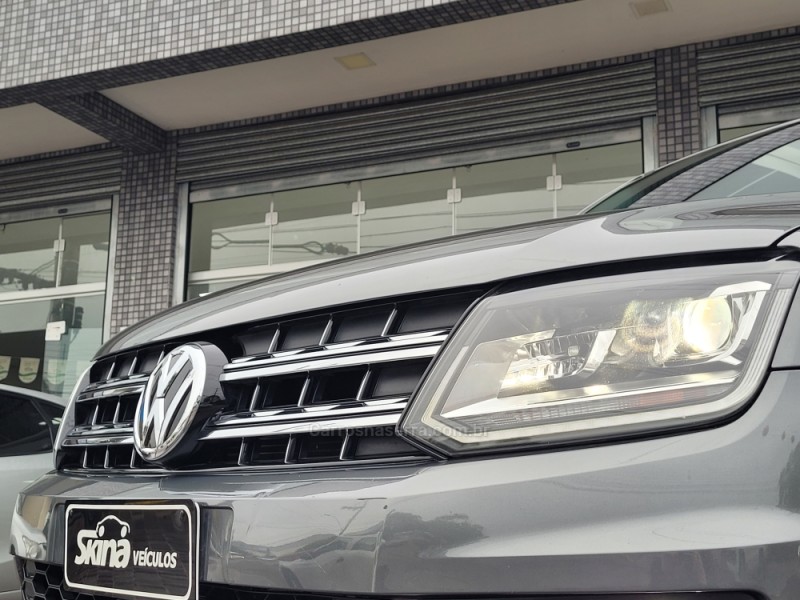 AMAROK 2.0 HIGHLINE 4X4 CD 16V TURBO INTERCOOLER DIESEL 4P AUTOMÁTICO - 2018 - VACARIA