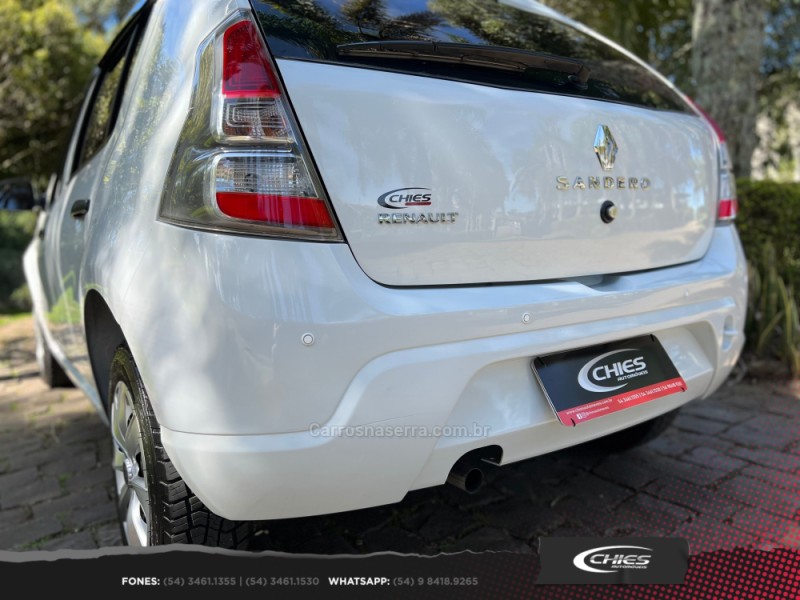 SANDERO 1.6 EXPRESSION 8V FLEX 4P MANUAL - 2014 - CARLOS BARBOSA