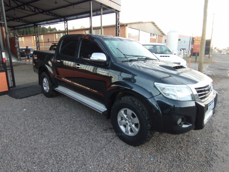 HILUX 3.0 SRV 4X4 CD 16V TURBO INTERCOOLER DIESEL 4P AUTOMÁTICO - 2012 - VACARIA