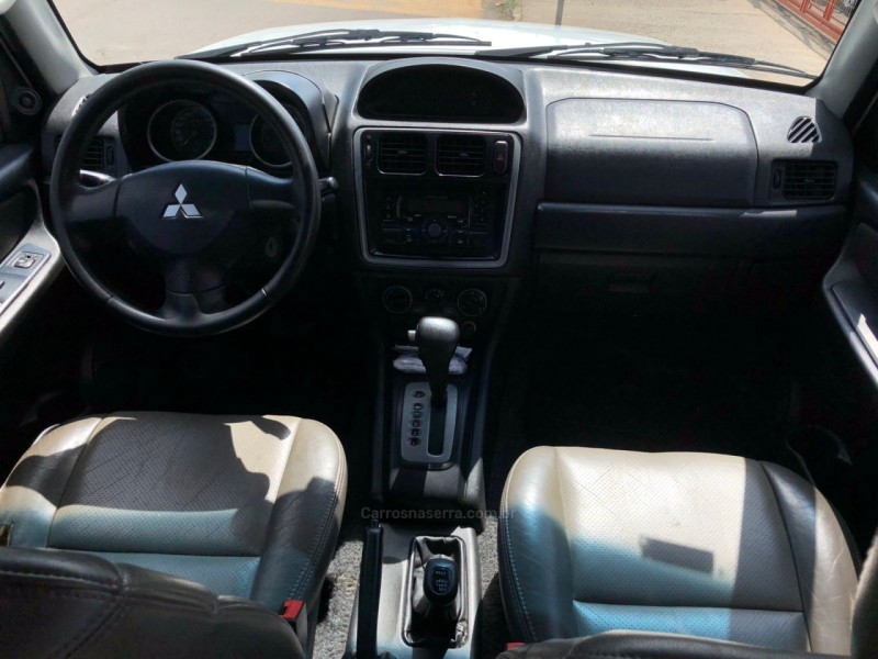 PAJERO TR4 2.0 4X4 16V 140CV FLEX 4P AUTOMÁTICO - 2010 - CANELA