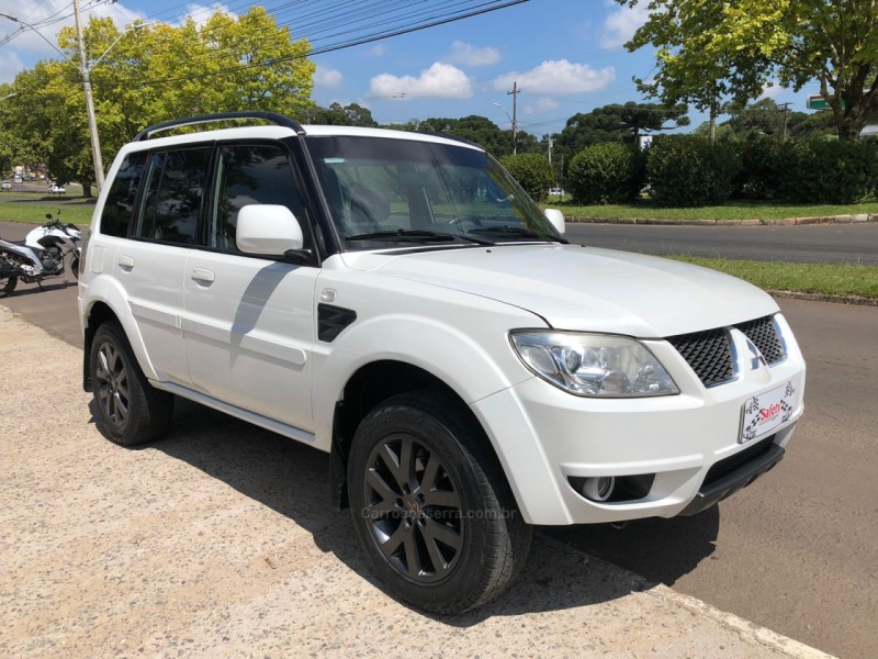 PAJERO TR4 2.0 4X4 16V 140CV FLEX 4P AUTOMÁTICO - 2010 - CANELA