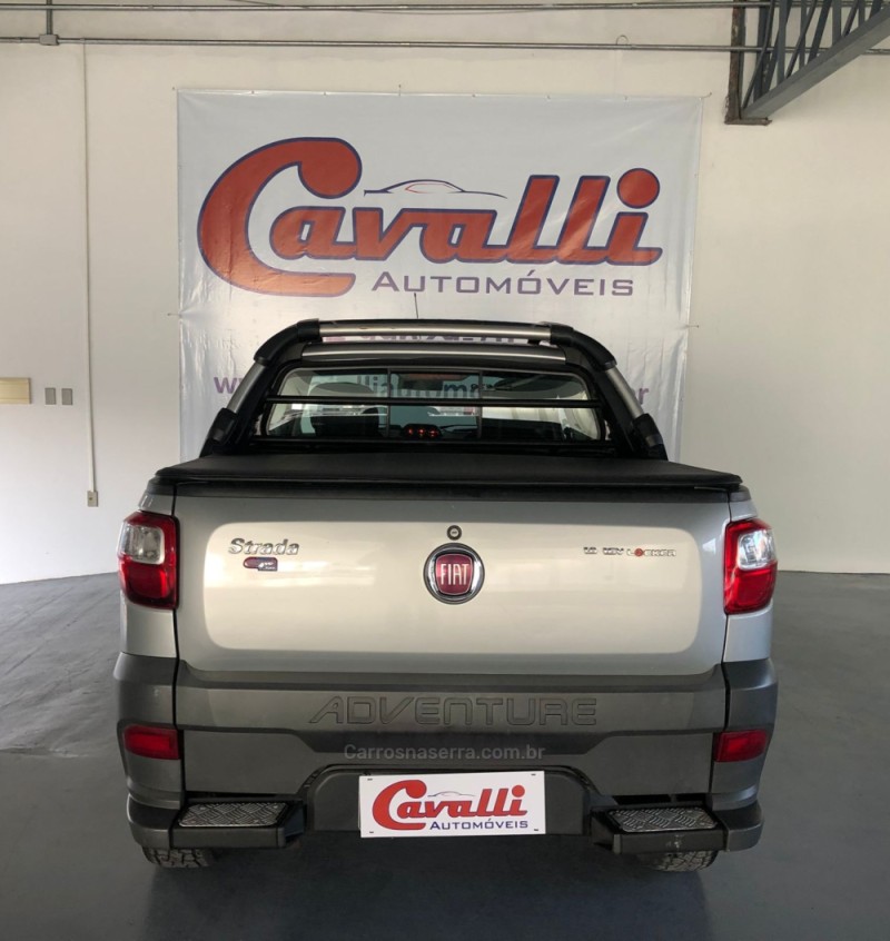 STRADA 1.8 MPI ADVENTURE CD 16V FLEX 3P MANUAL - 2015 - CAXIAS DO SUL