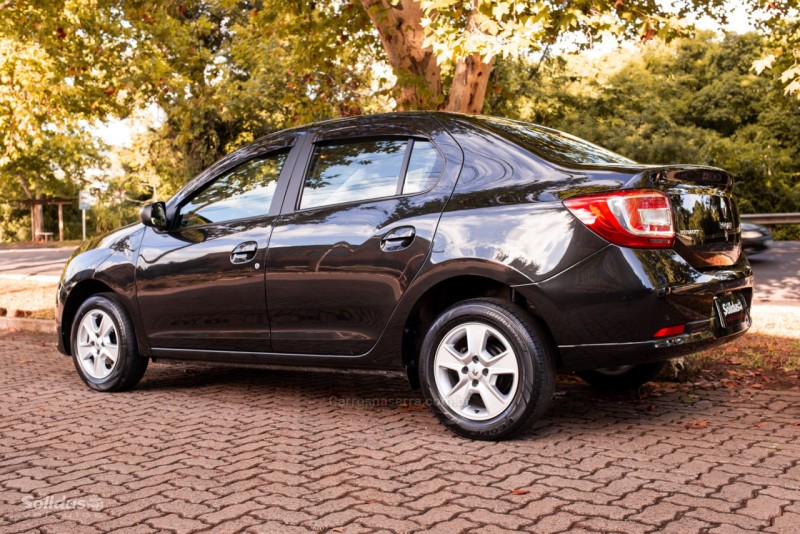 LOGAN 1.0 EXPRESSION 12V FLEX 4P MANUAL - 2020 - DOIS IRMãOS