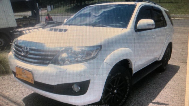 HILUX SW4 3.0 SRV 4X4 16V TURBO INTERCOOLER DIESEL 4P AUTOMÁTICO