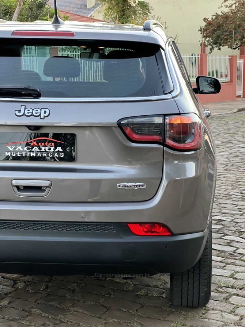 COMPASS 2.0 16V FLEX LONGITUDE AUTOMÁTICO - 2017 - VACARIA