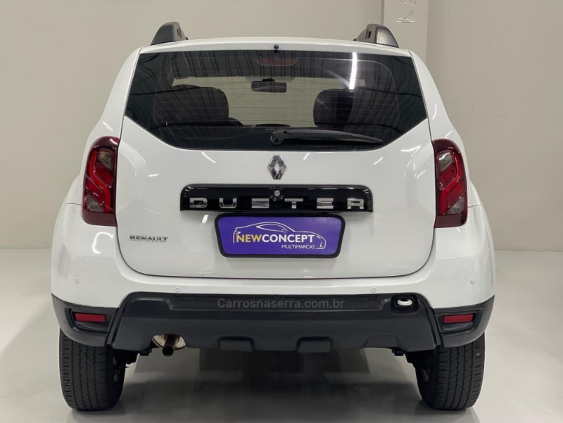 DUSTER 1.6 EXPRESSION 4X2 16V FLEX 4P MANUAL - 2017 - NOVO HAMBURGO