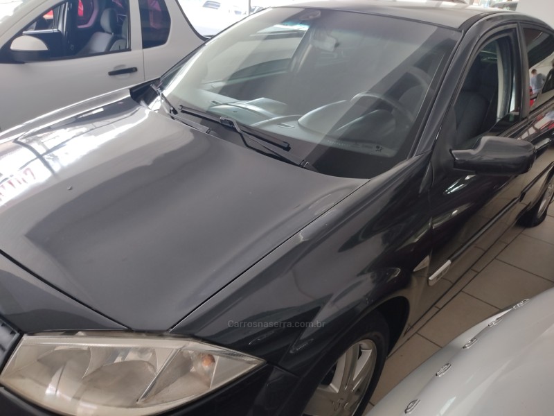 MÉGANE 1.6 EXPRESSION 16V FLEX 4P MANUAL