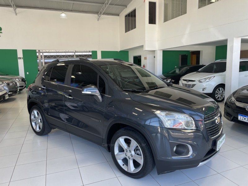 tracker 1.8 mpfi ltz 4x2 16v flex 4p automatico 2015 santa cruz do sul