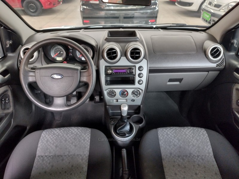 FIESTA 1.6 ROCAM HATCH 8V FLEX 4P MANUAL - 2013 - GARIBALDI