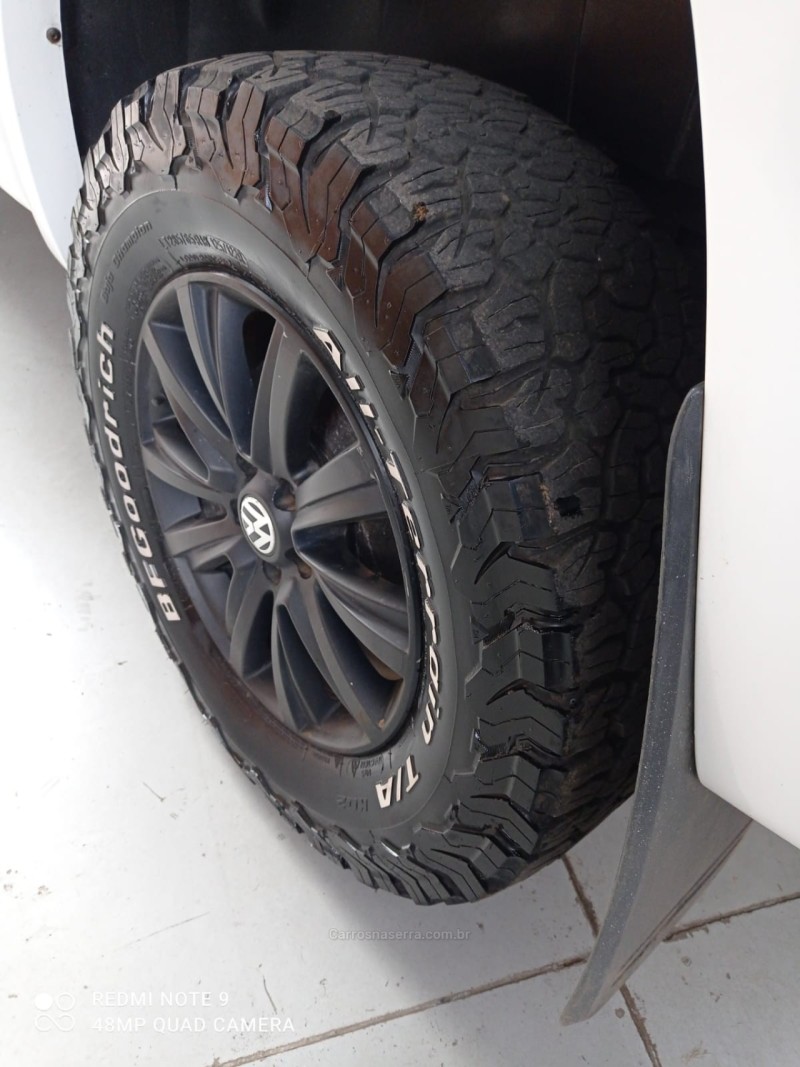 AMAROK 2.0 HIGHLINE 4X4 CD 16V TURBO INTERCOOLER DIESEL 4P AUTOMÁTICO - 2013 - VACARIA