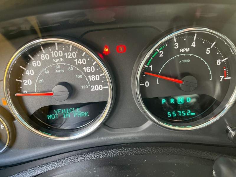 WRANGLER 3.6 UNLIMITED SPORT 4X4 V6 GASOLINA 4P AUTOMÁTICO - 2015 - CANELA