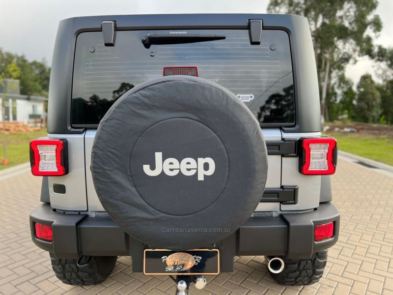 WRANGLER 3.6 UNLIMITED SPORT 4X4 V6 GASOLINA 4P AUTOMÁTICO - 2015 - CANELA
