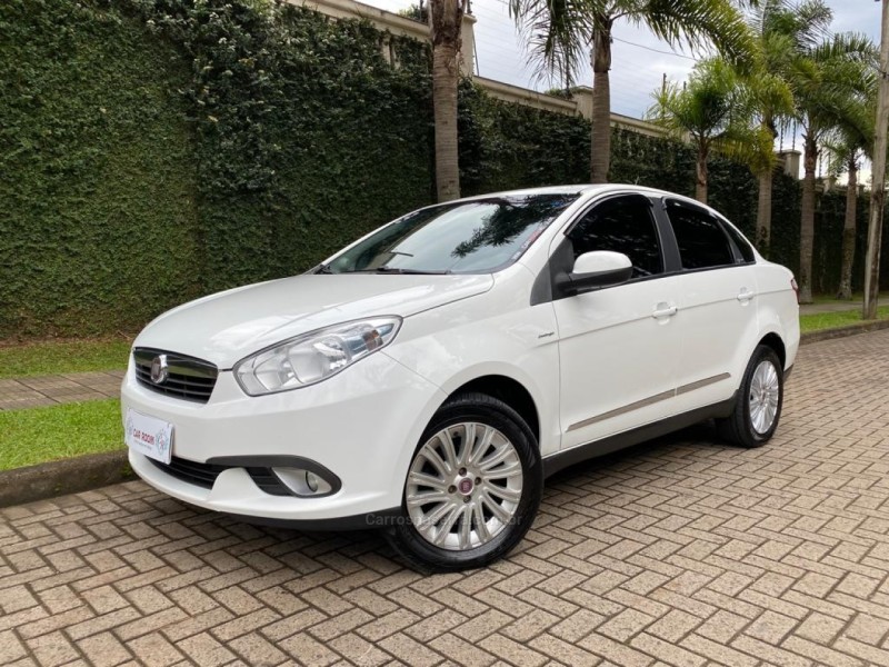 GRAND SIENA 1.6 MPI ESSENCE 16V FLEX 4P AUTOMATIZADO