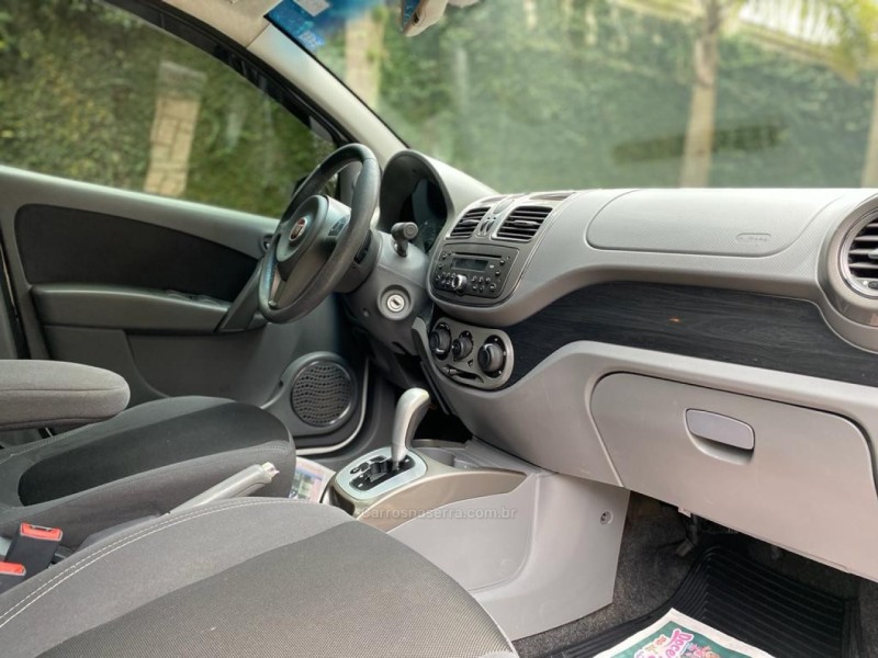 GRAND SIENA 1.6 MPI ESSENCE 16V FLEX 4P AUTOMATIZADO - 2013 - CAXIAS DO SUL