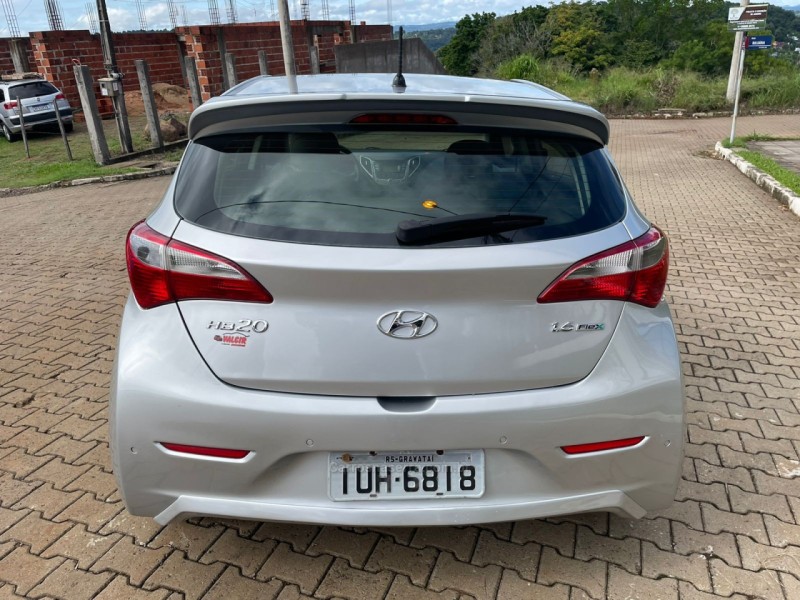 HB20 1.6 PREMIUM 16V FLEX 4P MANUAL - 2013 - PAROBé