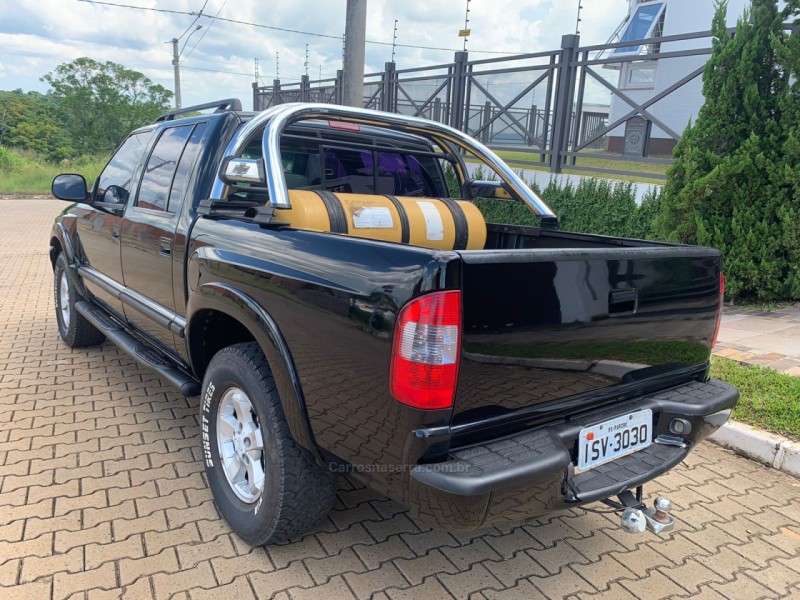 S10 2.4 MPFI ADVANTAGE 4X2 CD 8V GASOLINA 4P MANUAL - 2006 - PAROBé