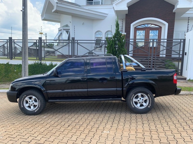 S10 2.4 MPFI ADVANTAGE 4X2 CD 8V GASOLINA 4P MANUAL - 2006 - PAROBé