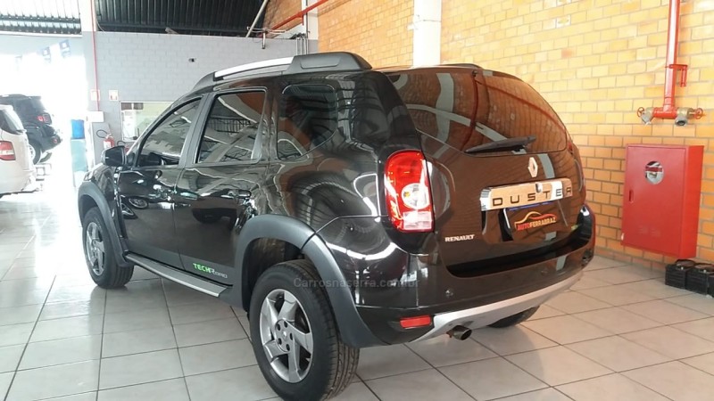 DUSTER 1.6 TECH ROAD 4X2 16V FLEX 4P MANUAL - 2014 - SAPIRANGA