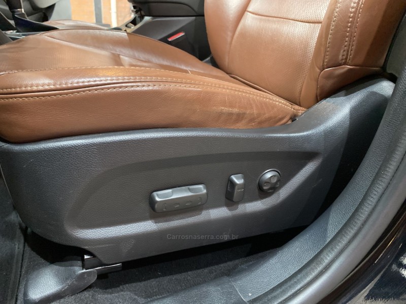 SANTA FÉ 3.3 MPFI 4X4 V6 270CV GASOLINA 4P AUTOMÁTICO - 2014 - CAXIAS DO SUL