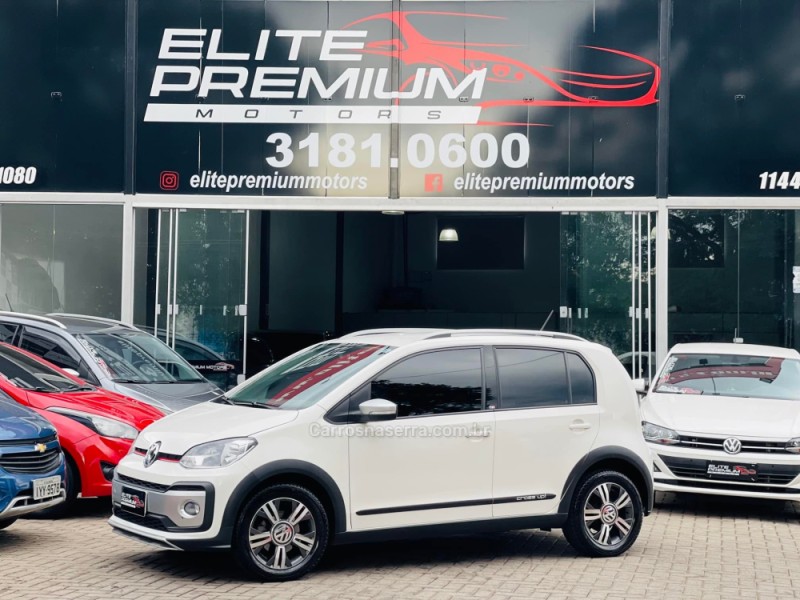 CROSS UP 1.0 TSI 12V FLEX 4P MANUAL - 2018 - ESTâNCIA VELHA