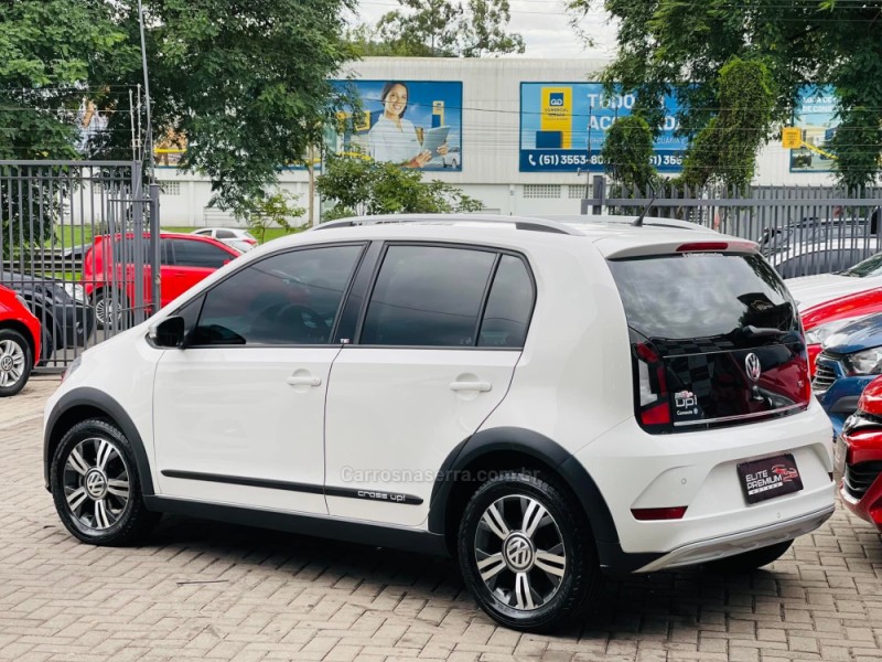 CROSS UP 1.0 TSI 12V FLEX 4P MANUAL - 2018 - ESTâNCIA VELHA