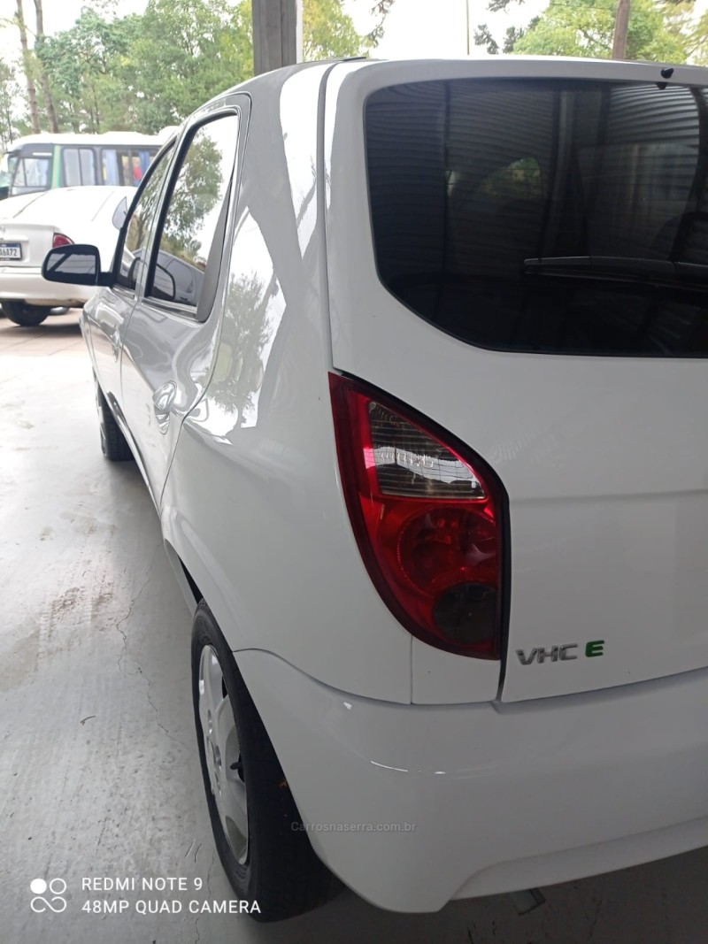 CELTA 1.0 MPFI LT 8V FLEX 4P MANUAL - 2013 - VACARIA