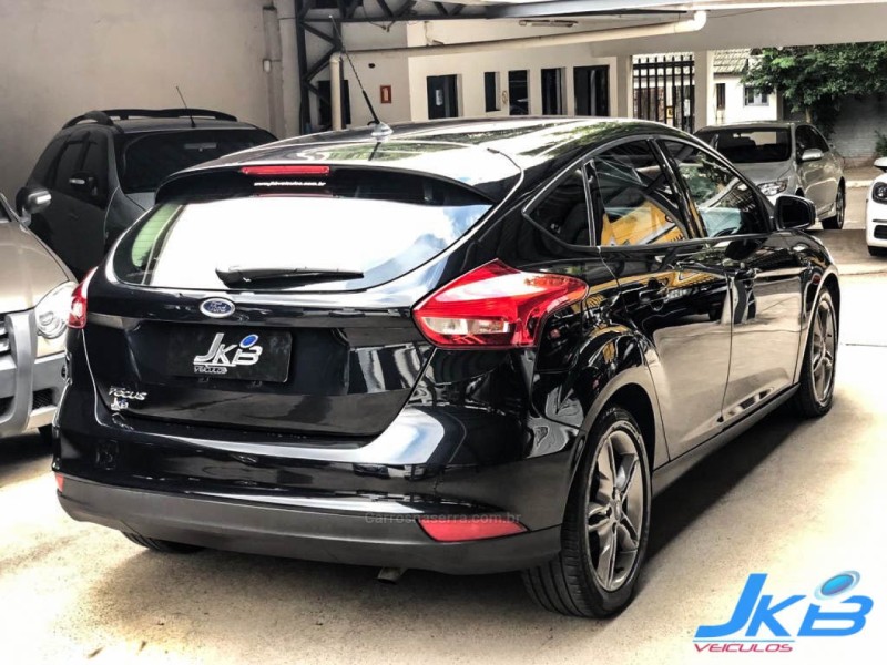FOCUS 1.6 SE 8V FLEX 4P MANUAL - 2018 - NOVO HAMBURGO