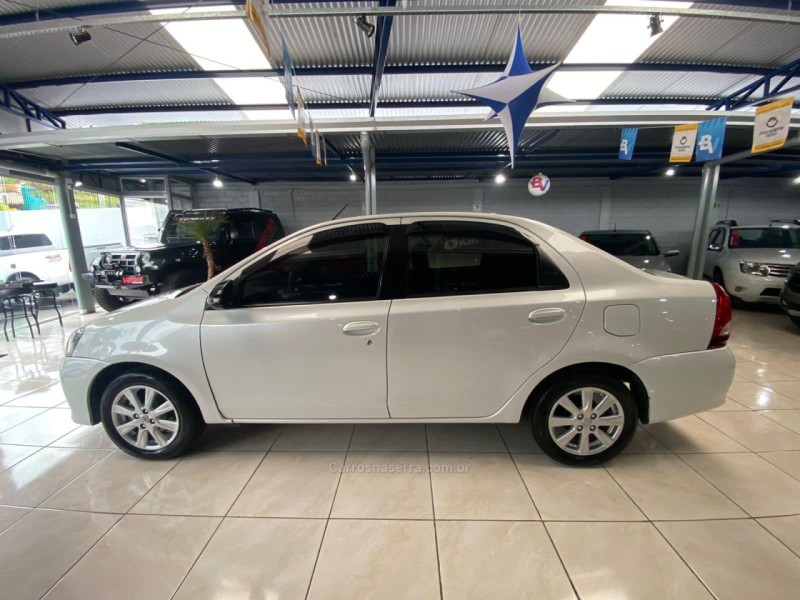 ETIOS 1.5 X PLUS SEDAN 16V FLEX 4P MANUAL - 2019 - ESTâNCIA VELHA