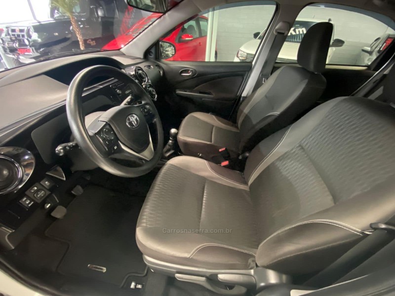 ETIOS 1.5 X PLUS SEDAN 16V FLEX 4P MANUAL - 2019 - ESTâNCIA VELHA