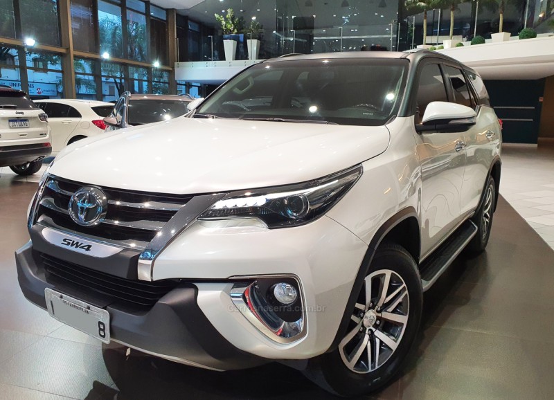 hilux sw4 2.8 srx 4x4 16v turbo intercooler diesel 4p automatico 2016 farroupilha