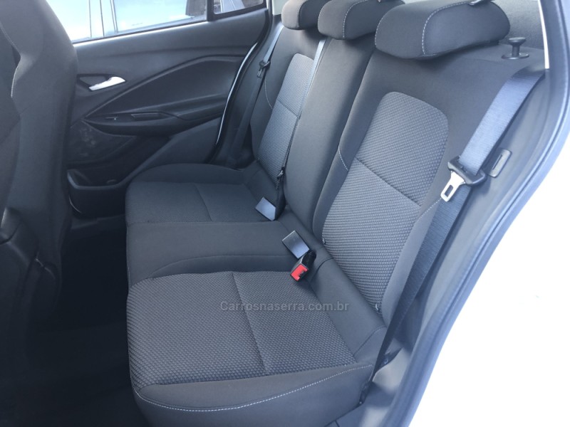 ONIX 1.0	LT PLUS 8V TURBO FLEX 4P AUTOMÁTICO - 2022 - VALE REAL
